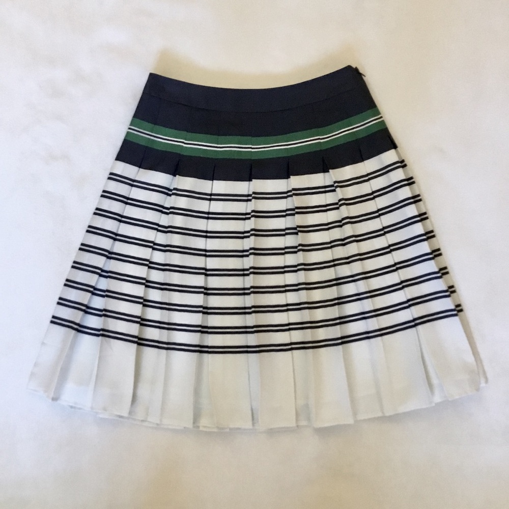 NWT Lands End Pleated Skirt Sz 6